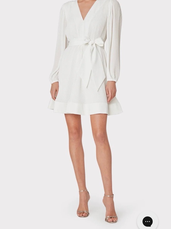 Milly Dresses & Skirts - Milly White Long-Sleeve V-Neck Mini Dress with Tie Waist